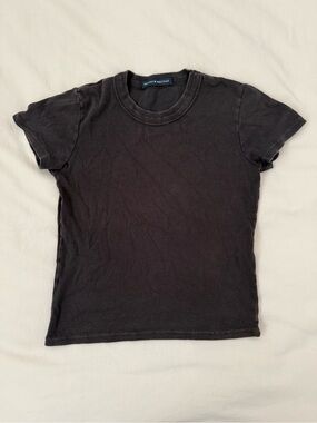 black brandy melville cropped t shirt